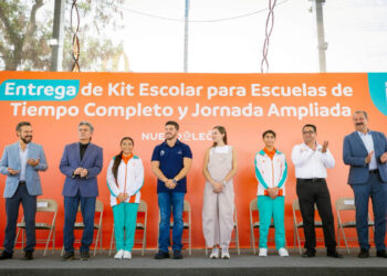 ENTREGAN SAMUEL Y MARIANA MÁS DE MIL KITS ESCOLARES; ALISTAN NUEVAS ESCUELAS 4 ENTREGAN SAMUEL Y MARIANA MÁS DE MIL KITS ESCOLARES; ALISTAN NUEVAS ESCUELAS