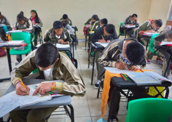 REGRESA 4T LIBRO DE MATEMÁTICAS TRAS MALOS RESULTADOS EN PISA; ANALIZA GOBIERNO FEDERAL RESTRINGIR CELULARES EN EDUCACIÓN BÁSICA 1 REGRESA 4T LIBRO DE MATEMÁTICAS TRAS MALOS RESULTADOS EN PISA; ANALIZA GOBIERNO FEDERAL RESTRINGIR CELULARES EN EDUCACIÓN BÁSICA