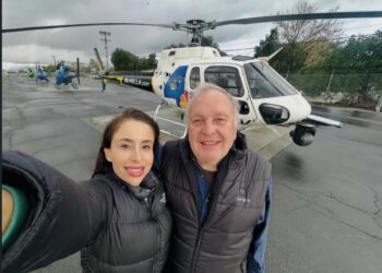 SE DESPLOMA HELICÓPTERO DE NOTICIAS EN LOS ÁNGELES; MUEREN PERIODISTA, PILOTO Y UNA PERSONA EN TIERRA