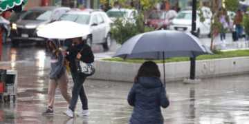 PRONOSTICAN LLUVIAS COPIOSAS DESDE EL JUEVES EN MONTERREY; PREVÉN HASTA 127 MILÍMETROS EN ÁREA METROPOLITANA 2 PRONOSTICAN LLUVIAS COPIOSAS DESDE EL JUEVES EN MONTERREY; PREVÉN HASTA 127 MILÍMETROS EN ÁREA METROPOLITANA