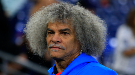 EL ADIÓS A LOS RIZOS DE ORO: CARLOS ‘EL PIBE’ VALDERRAMA SORPRENDE AL RAPARSE POR COMPLETO A LOS 65 AÑOS 1 EL ADIÓS A LOS RIZOS DE ORO: CARLOS ‘EL PIBE’ VALDERRAMA SORPRENDE AL RAPARSE POR COMPLETO A LOS 65 AÑOS