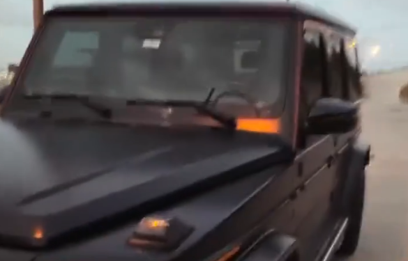 APEDREA NATANAEL CANO SU MERCEDES PORQUE YA NO LE GUSTÓ EL COLOR; DESPUÉS DICE QUE ERA IA 1 APEDREA NATANAEL CANO SU MERCEDES PORQUE YA NO LE GUSTÓ EL COLOR; DESPUÉS DICE QUE ERA IA
