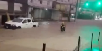 FUERTES LLUVIAS PROVOCAN INUNDACIONES Y CAOS EN MONTERREY; RESCATAN A DOS ADULTOS MAYORES 4 FUERTES LLUVIAS PROVOCAN INUNDACIONES Y CAOS EN MONTERREY; RESCATAN A DOS ADULTOS MAYORES