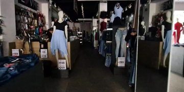 SIGUEN APAGONES EN MONTERREY; SE QUEDA PLAZA MORELOS 7 HORAS SIN ENERGÍA ELÉCTRICA