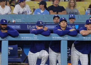 LOS DODGERS SE QUEDAN EN BLANCO ANTE EL BULLPEN DE LOS CERVECEROS Y CAEN EN EL SEGUNDO JUEGO DE LA SERIE DE CAMPEONATO