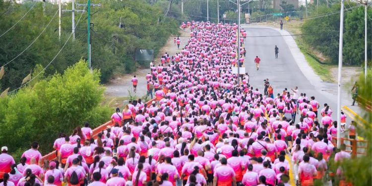 PROMUEVE DIF DE SALINAS VICTORIA PREVENCIÓN DEL CÁNCER DE MAMA Y APOYA A PACIENTES