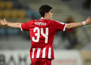 HORMIGA GONZÁLEZ BRILLA Y ROZA EL GOLAZO EN LA VICTORIA DEL OLYMPIACOS EN EUROPA LEAGUE