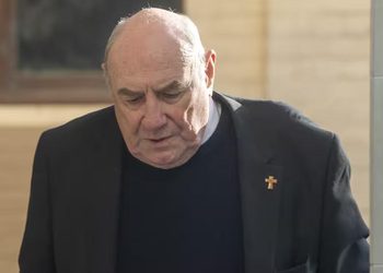 CONDENAN A EXOBISPO CATÓLICO AUSTRALIANO A SEIS AÑOS Y MEDIO DE PRISIÓN POR ABUSOS SEXUALES