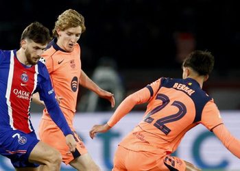 EL PARÍS SAINT-GERMAIN PROVOCA UN GOLPE DE AUTORIDAD Y ARREBATAN EL INVICTO AL BARCELONA EN LA CHAMPIONS LEAGUE