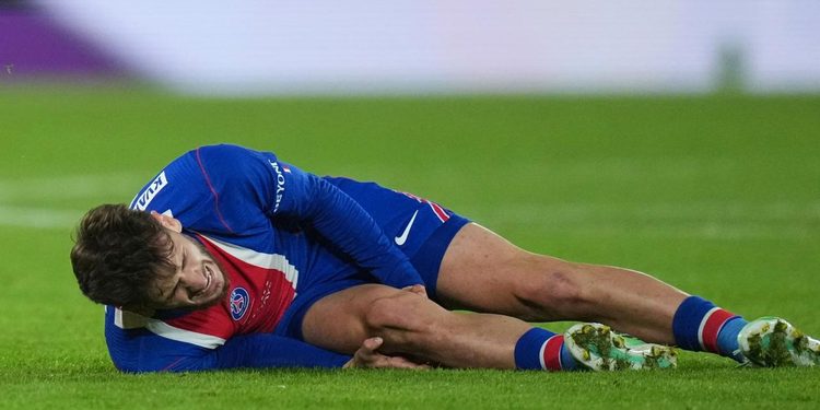 GOLPE DURÍSIMO PARA EL PARÍS SAINT-GERMAIN: KHVICHA KVARATSKHELIA SE PIERDE LA TEMPORADA POR ROTURA DE LIGAMENTO CRUZADO 1 GOLPE DURÍSIMO PARA EL PARÍS SAINT-GERMAIN: KHVICHA KVARATSKHELIA SE PIERDE LA TEMPORADA POR ROTURA DE LIGAMENTO CRUZADO