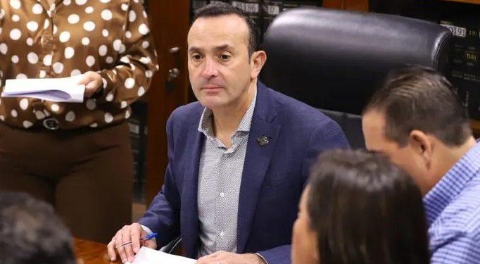 QUE SIEMPRE NO; DAN REVERSA DIPUTADOS A VIAJE A ESPAÑA PAGADO CON RECURSOS PÚBLICOS