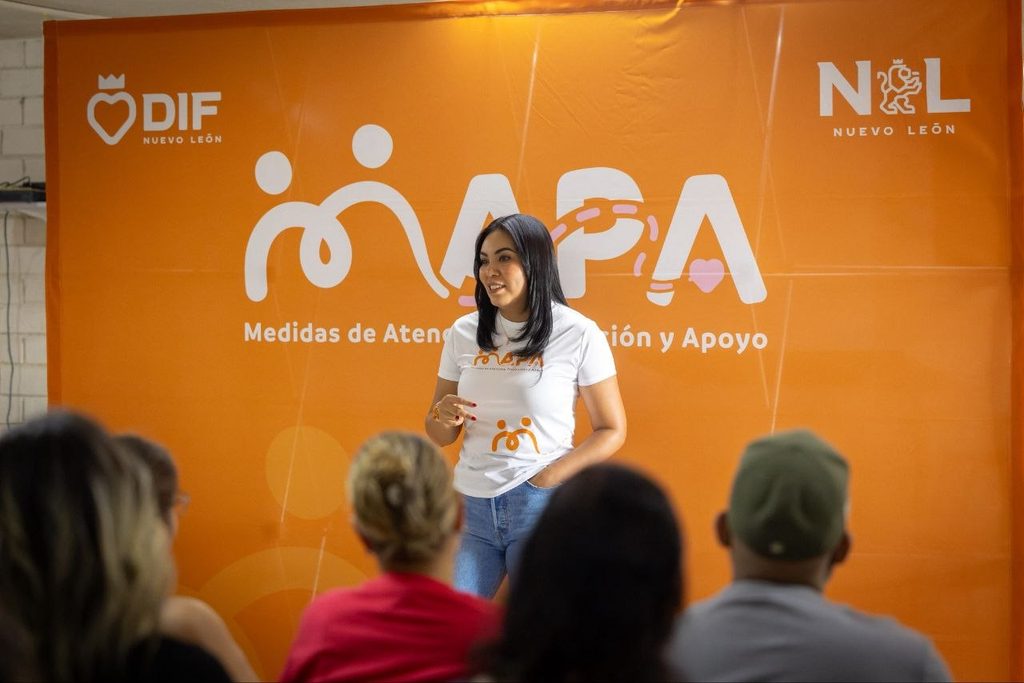 ALE MORALES LLEVA AL DIF NL CERCA DE LA GENTE 2 photo 2026 10 02 13 50 44