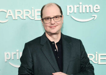 MIKE FLANAGAN ESCONDE UN CURIOSO GUIÑO A EL EXORCISTA EN SU NUEVA SERIE CARRIE