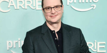 MIKE FLANAGAN ESCONDE UN CURIOSO GUIÑO A EL EXORCISTA EN SU NUEVA SERIE CARRIE 2 MIKE FLANAGAN ESCONDE UN CURIOSO GUIÑO A EL EXORCISTA EN SU NUEVA SERIE CARRIE