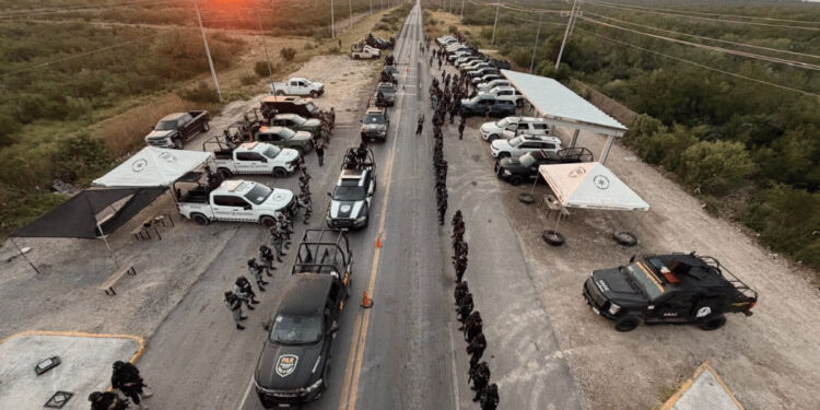 ACTIVAN NL Y COAHUILA OPERATIVO ESPEJO; DESPLIEGAN MÁS DE MIL 500 AGENTES