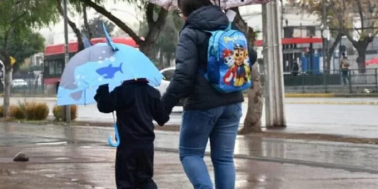 DEJAN A CRITERIO DE PADRES ASISTENCIA A CLASES POR FUERTES LLUVIAS EN NL 1 DEJAN A CRITERIO DE PADRES ASISTENCIA A CLASES POR FUERTES LLUVIAS EN NL