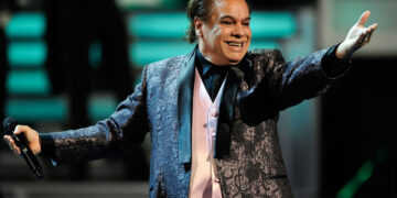 RENDIRÁN HOMENAJE A JUAN GABRIEL CON CONCIERTO GRATUITO EN LA MACROPLAZA