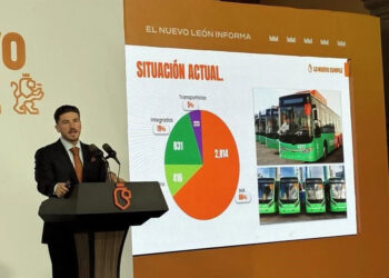 ANUNCIA SAMUEL LA LLEGADA DE 600 NUEVOS CAMIONES; INCORPORARÁN 100 POR MES